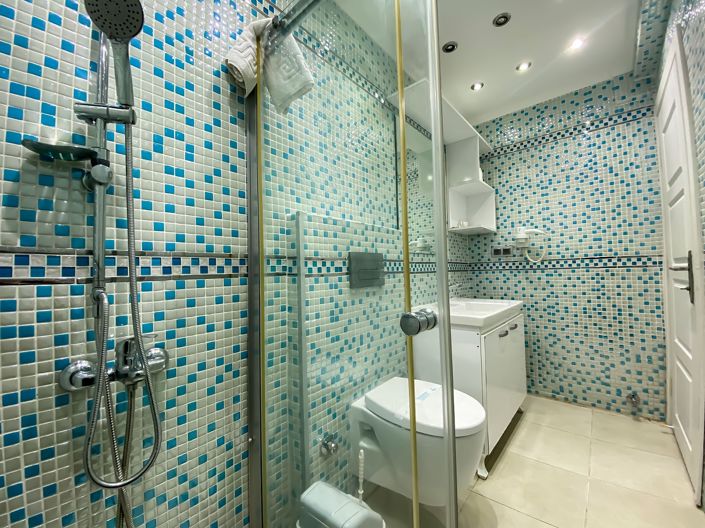 Image No.21-16 Bed Commercial for sale