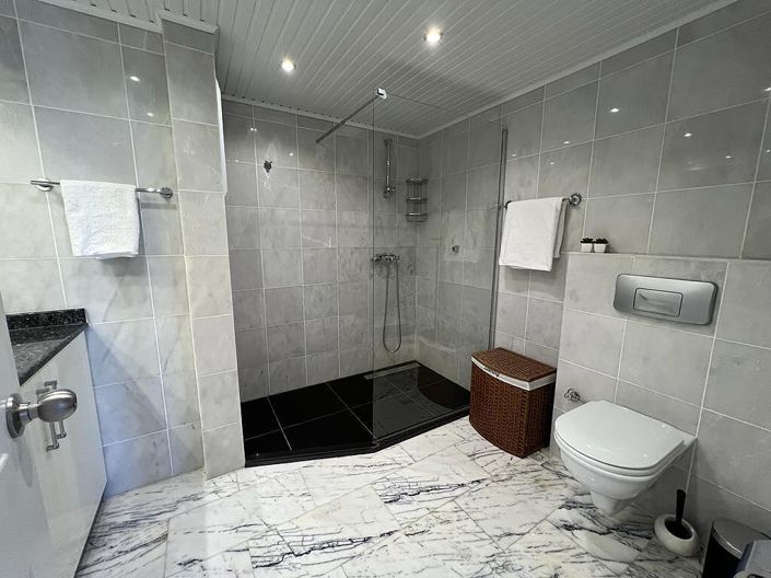 Image No.60-3 Bed Apartment for sale