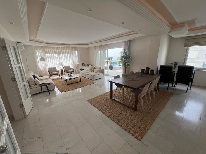 Image No.30-3 Bed Apartment for sale