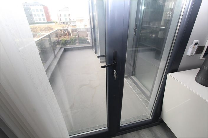 Image No.24-8 Bed Apartment for sale