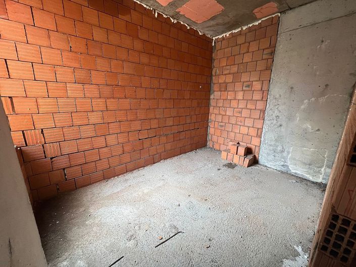 Image No.8-3 Bed Apartment for sale