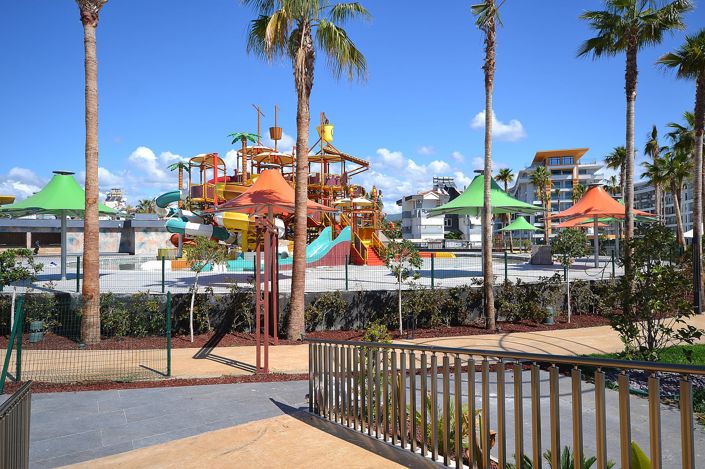 Image No.25-5 Bed Apartment for sale