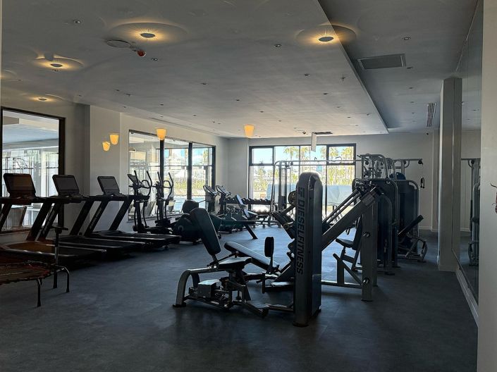 Image No.29-5 Bed Apartment for sale