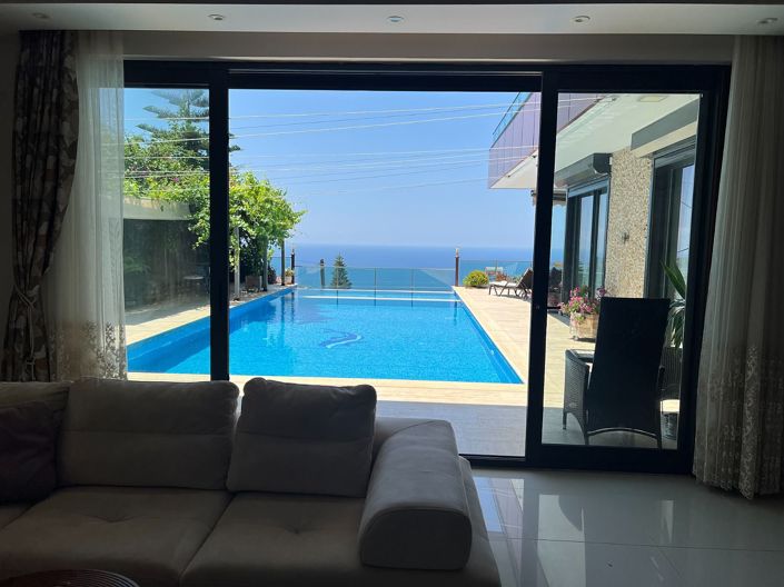 Image No.11-Maison / Villa de 4 chambres à vendre à Büyükhasbahçe