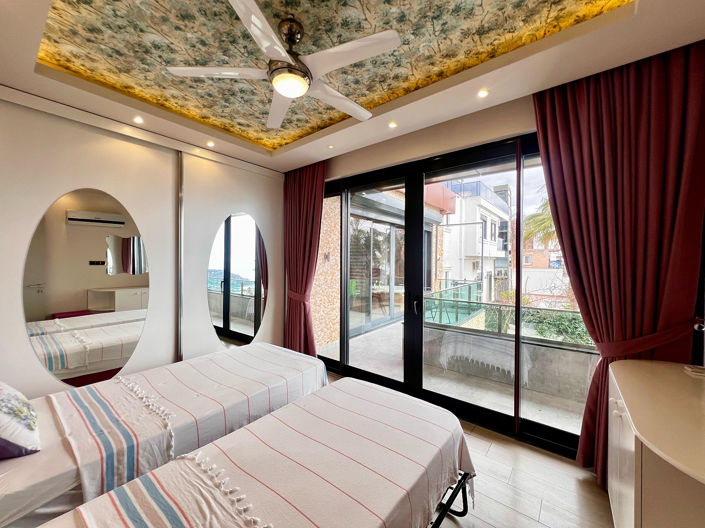 Image No.21-Maison / Villa de 4 chambres à vendre à Büyükhasbahçe