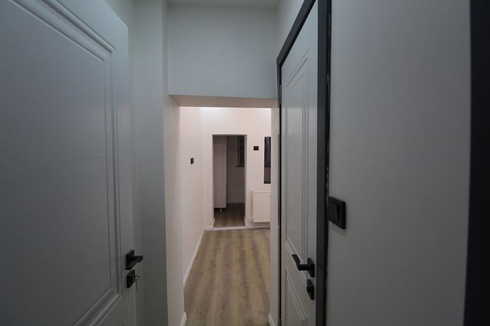 Image No.9-5 Bed House/Villa for sale