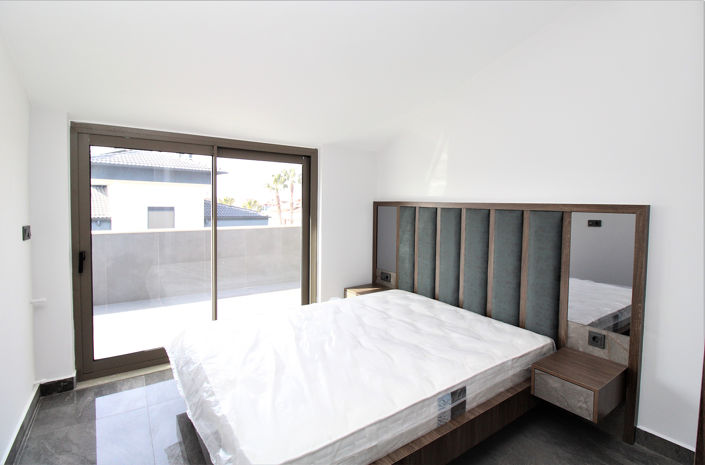 Image No.22-2 Bed Apartment for sale