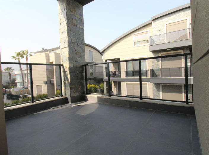 Image No.37-2 Bed Apartment for sale