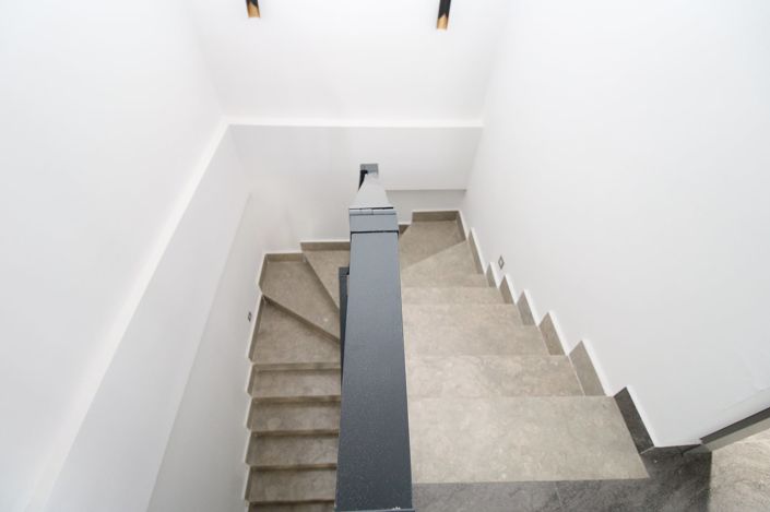 Image No.32-4 Bed Apartment for sale