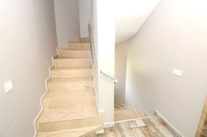 Image No.44-6 Bed House/Villa for sale