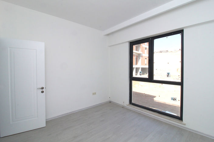 Image No.20-2 Bed Apartment for sale