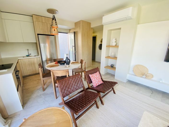 Image No.24-3 Bed Apartment for sale