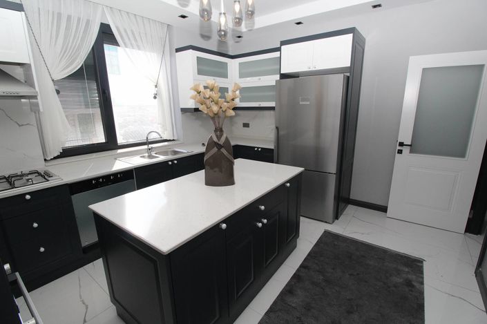 Image No.33-3 Bed Apartment for sale