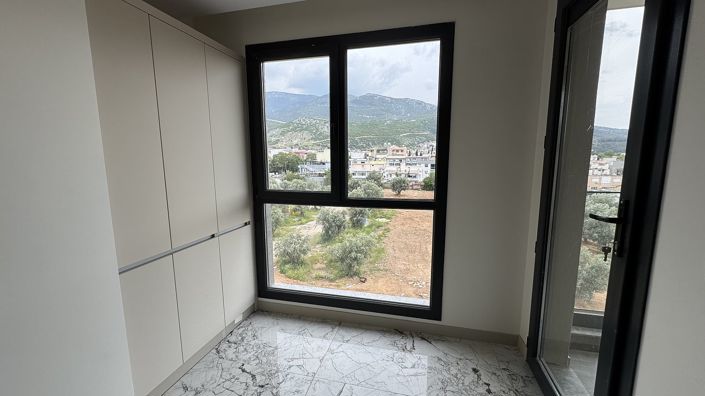 Image No.20-2 Bed Apartment for sale