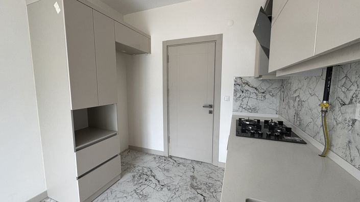 Image No.21-3 Bed Apartment for sale