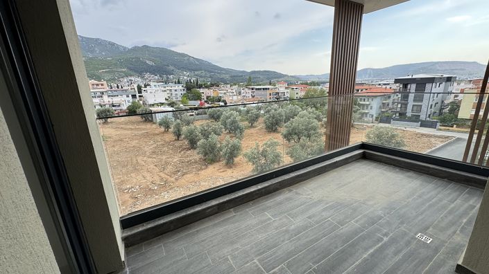 Image No.23-3 Bed Apartment for sale