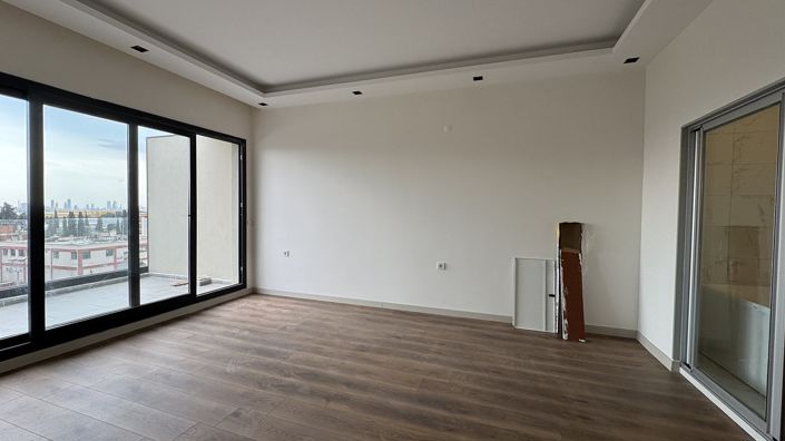 Image No.29-3 Bed Apartment for sale