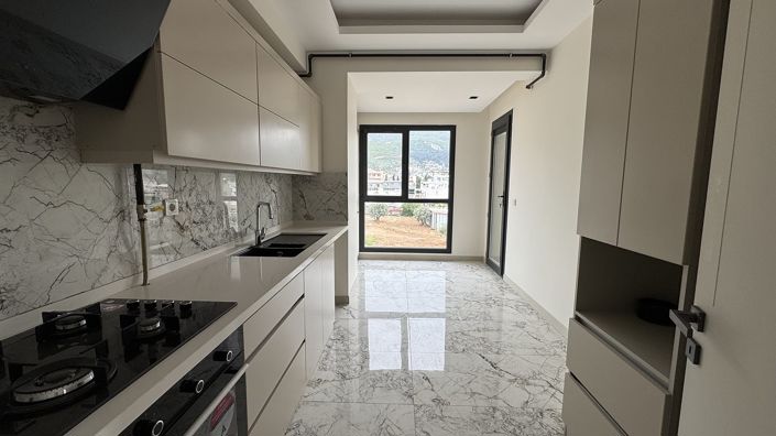 Image No.17-3 Bed Apartment for sale