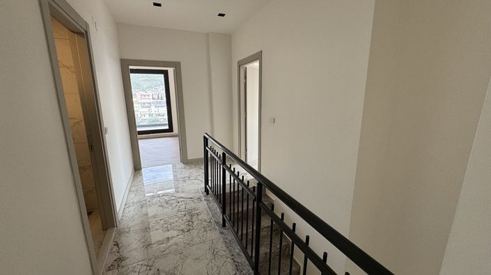 Image No.41-3 Bed Apartment for sale