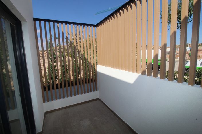 Image No.20-3 Bed Apartment for sale