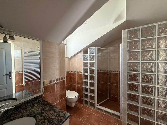 Image No.21-2 Bed Apartment for sale