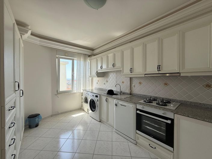 Image No.8-2 Bed Apartment for sale