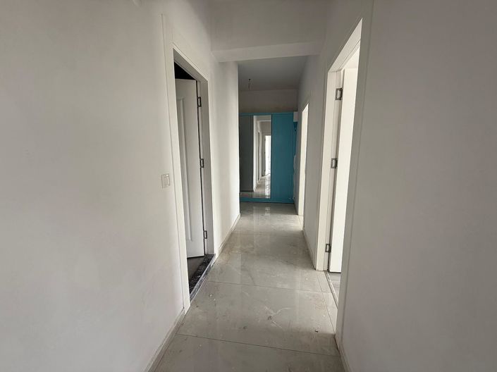 Image No.15-3 Bed Apartment for sale