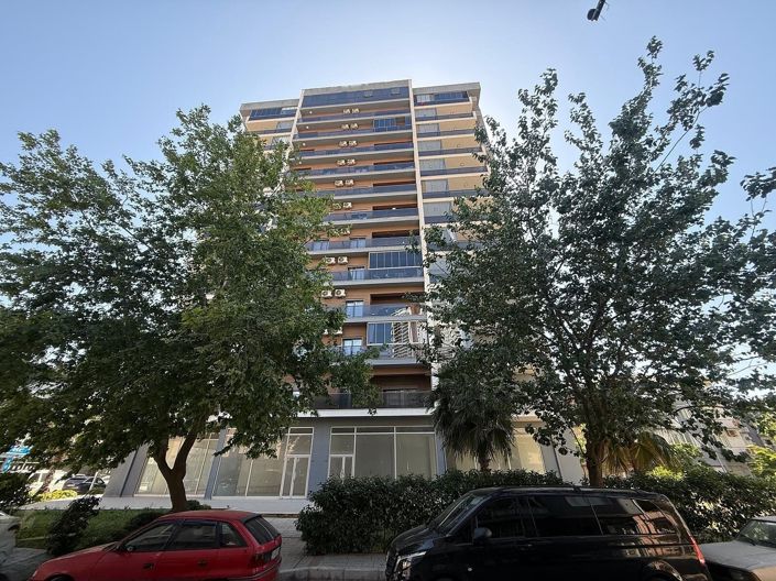 Image No.3-3 Bed Apartment for sale