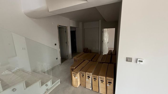 Image No.15-4 Bed Apartment for sale