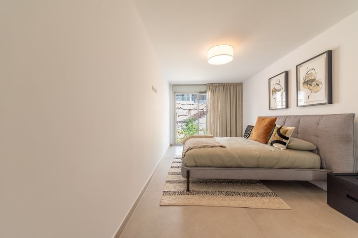 Image No.37-3 Bed Apartment for sale