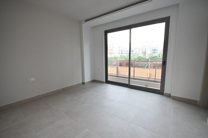 Image No.23-1 Bed Apartment for sale