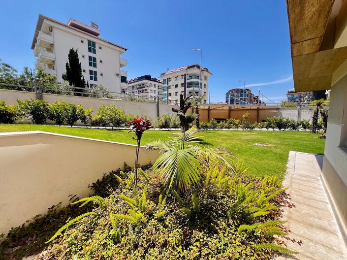 Image No.8-4 Bed Apartment for sale