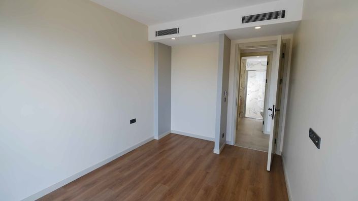 Image No.9-4 Bed House/Villa for sale