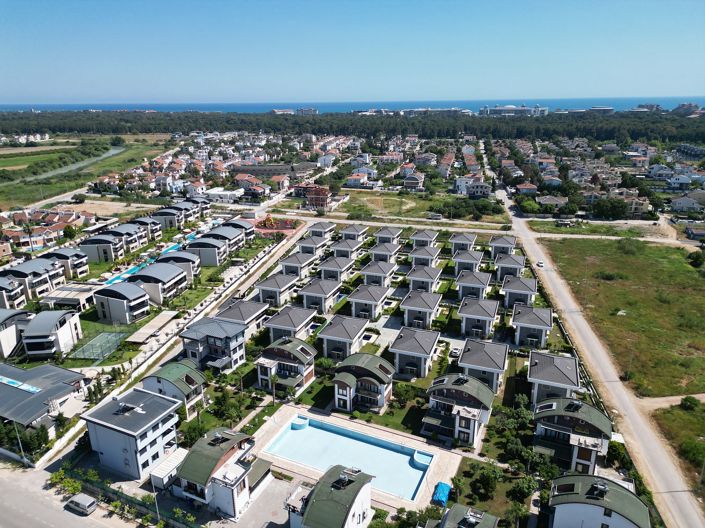 Image No.3-4 Bed House/Villa for sale