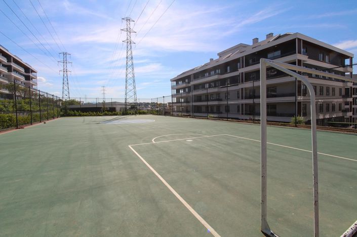 Image No.8-5 Bed Apartment for sale