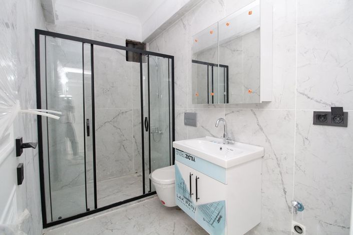 Image No.17-6 Bed Apartment for sale