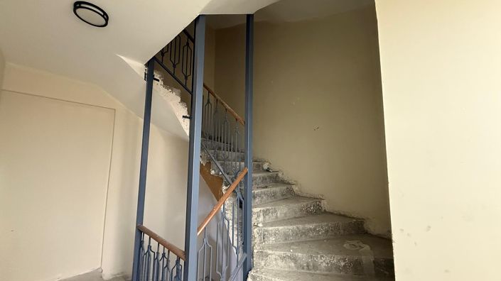 Image No.30-2 Bed Apartment for sale