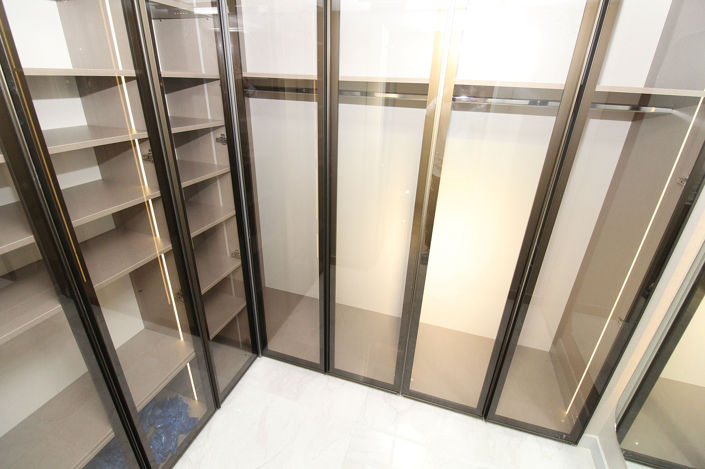 Image No.21-5 Bed Apartment for sale