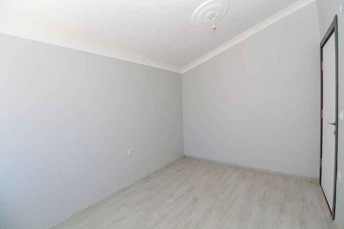 Image No.18-4 Bed Apartment for sale