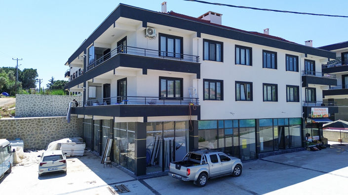 Image No.3-Commercial à vendre à Altinova