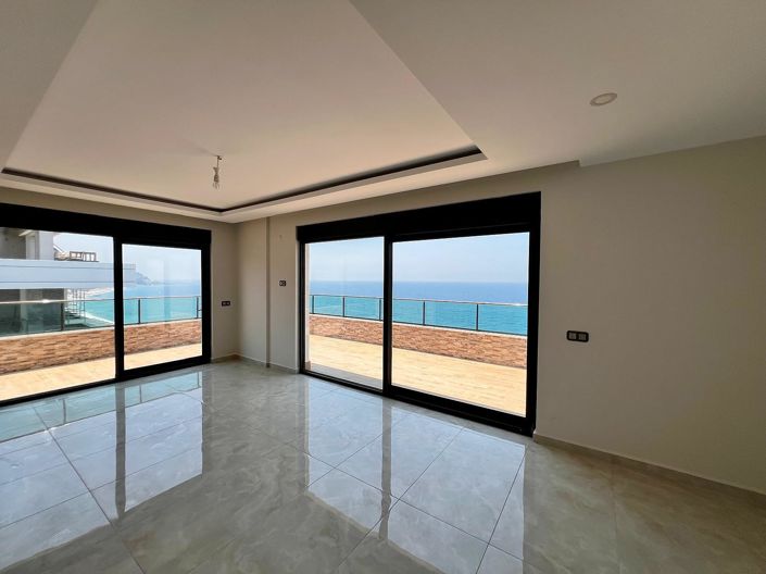 Image No.24-4 Bed Apartment for sale