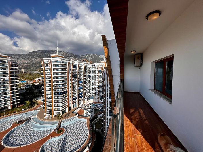 Image No.33-4 Bed Apartment for sale