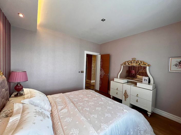 Image No.41-4 Bed Apartment for sale