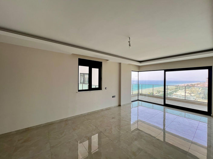 Image No.19-2 Bed Apartment for sale