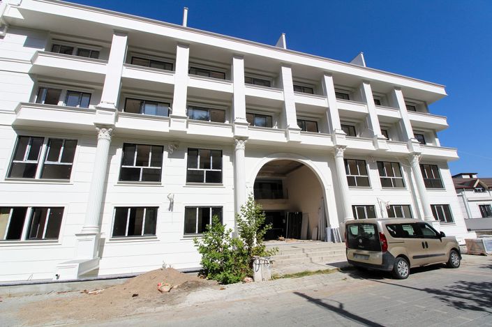 Image No.23-3 Bed Apartment for sale