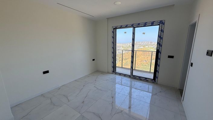 Image No.14-3 Bed Apartment for sale