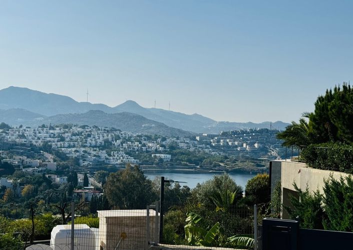 Image No.2-Maison / Villa de 5 chambres à vendre à Gündogan