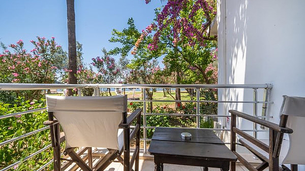 Image No.27-30 Bed Commercial for sale