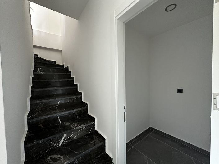 Image No.18-1 Bed Apartment for sale