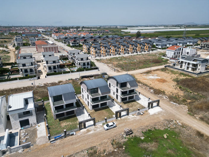 Image No.4-5 Bed House/Villa for sale